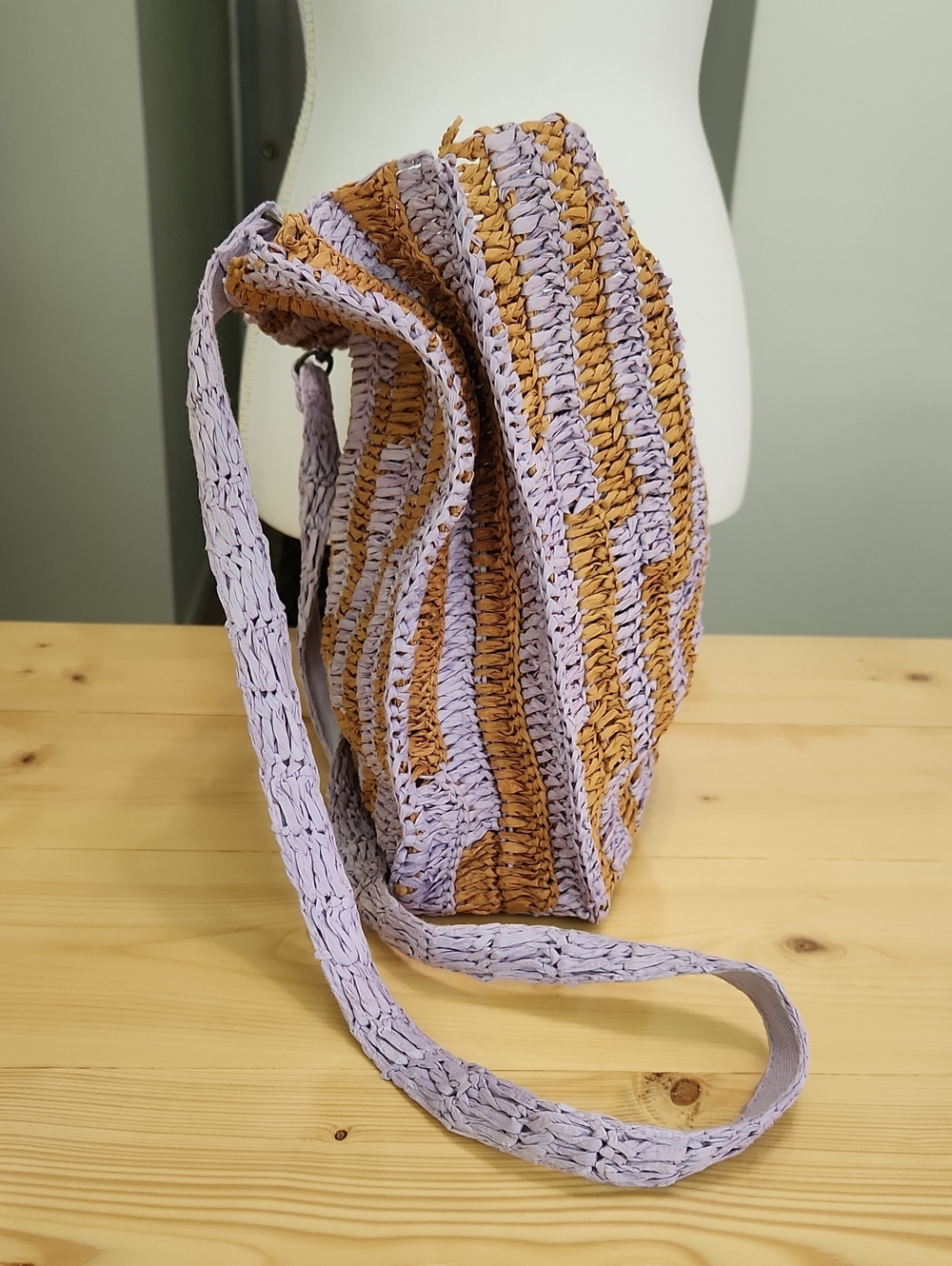 Free People Brunch Date Woven Straw Convertible Crossbody Clutch Bag Purple Tan - Picture 6 of 17